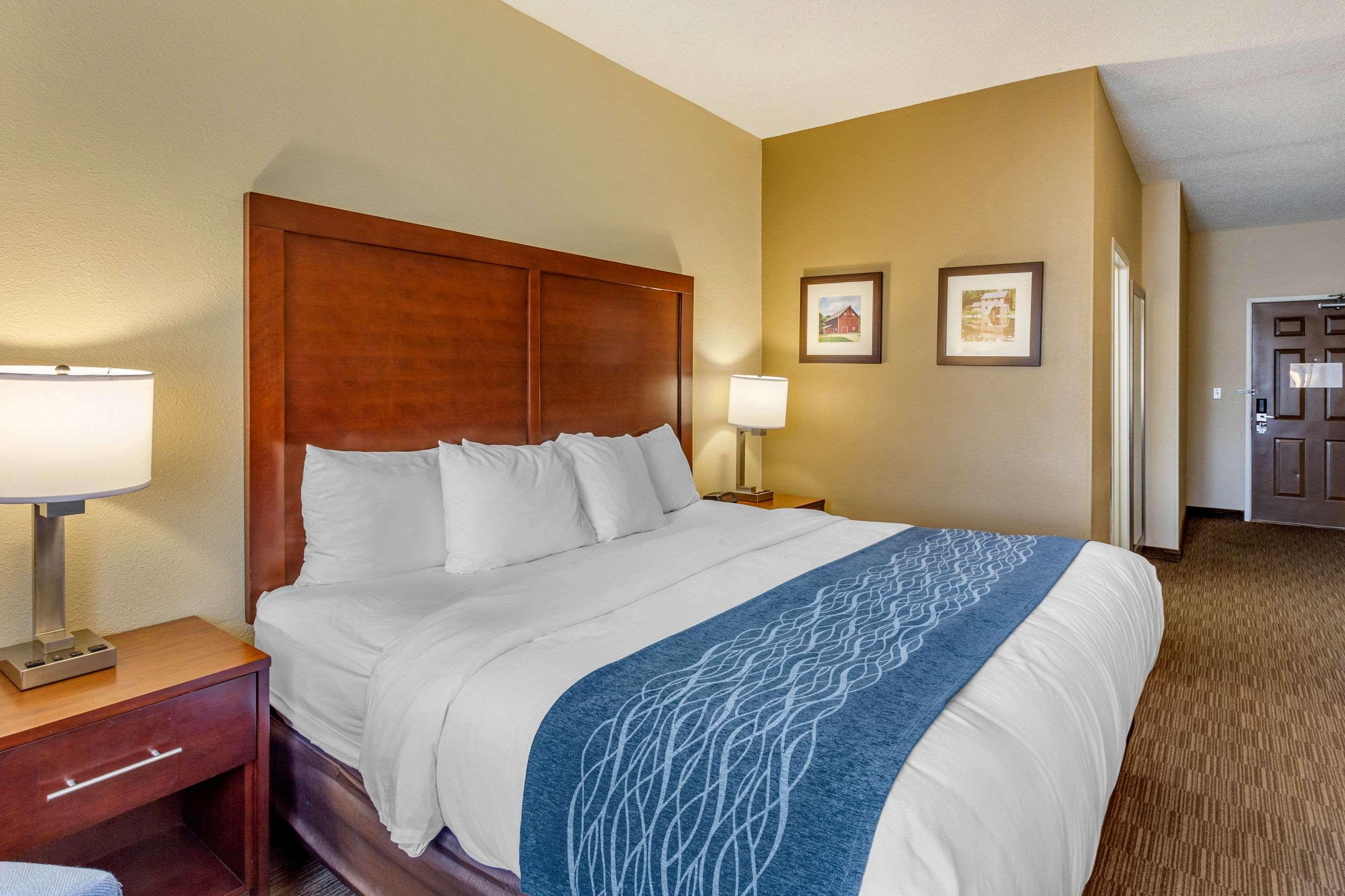Comfort Inn Rockford Near Casino District Exteriör bild