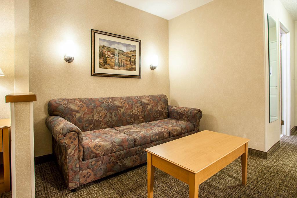 Comfort Inn Rockford Near Casino District Exteriör bild