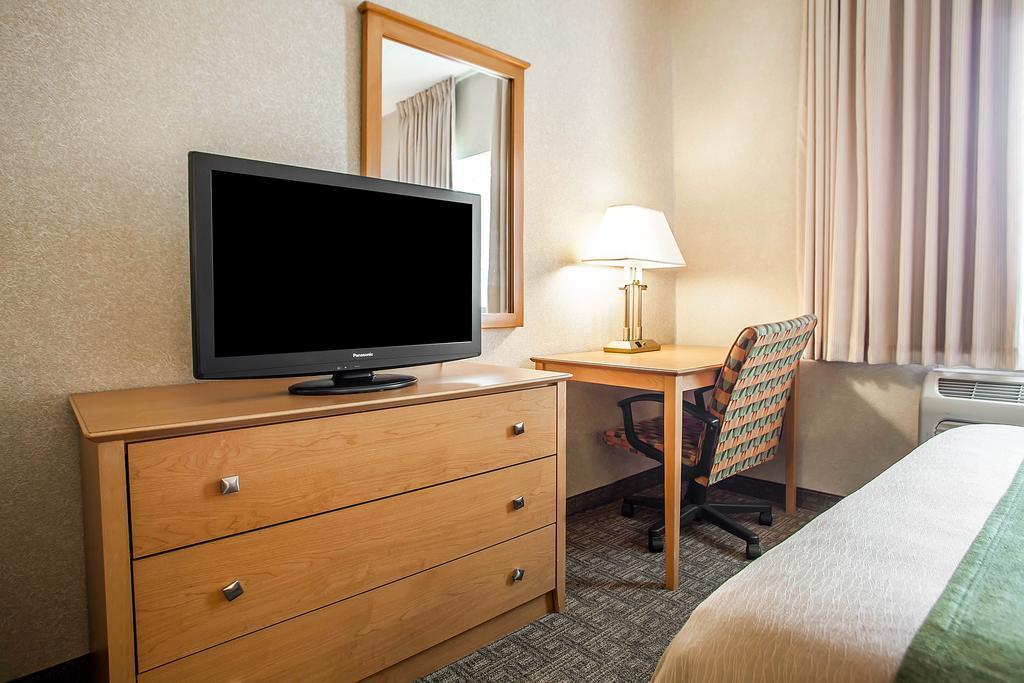 Comfort Inn Rockford Near Casino District Exteriör bild